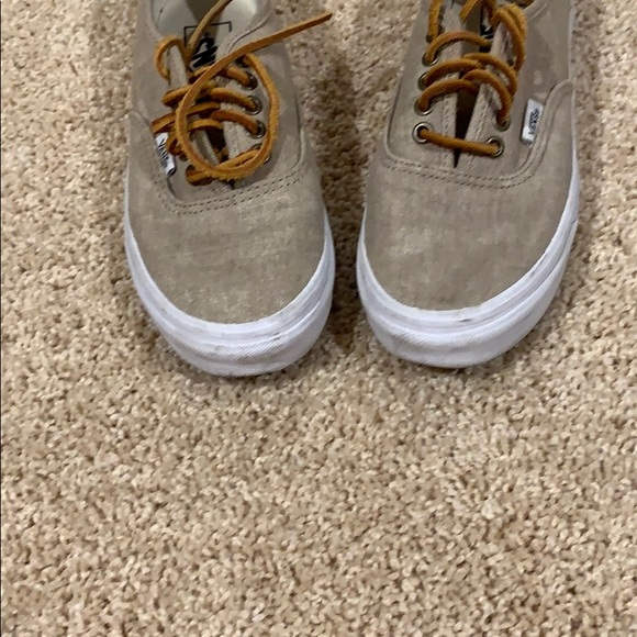 Vans - Picture 4 of 4